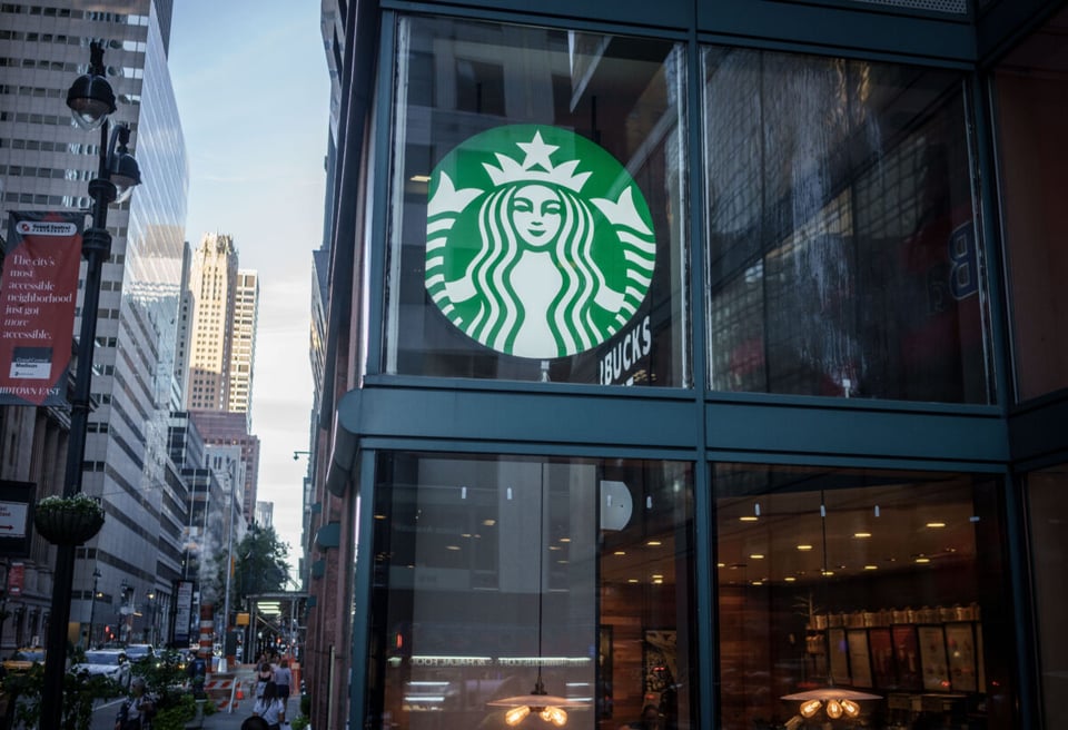 Starbucks, locales rentables, drogas, inseguridad, Howard Schultz,