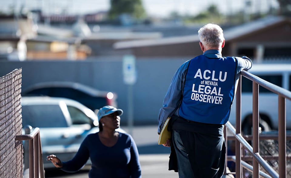 Asistencia legal, defensa, ACLU, elecciones, política
