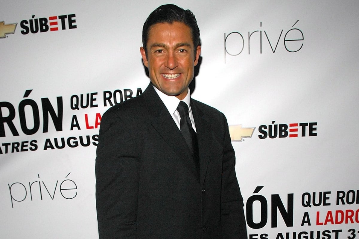 ¿Cuánto dinero tiene Fernando Colunga?