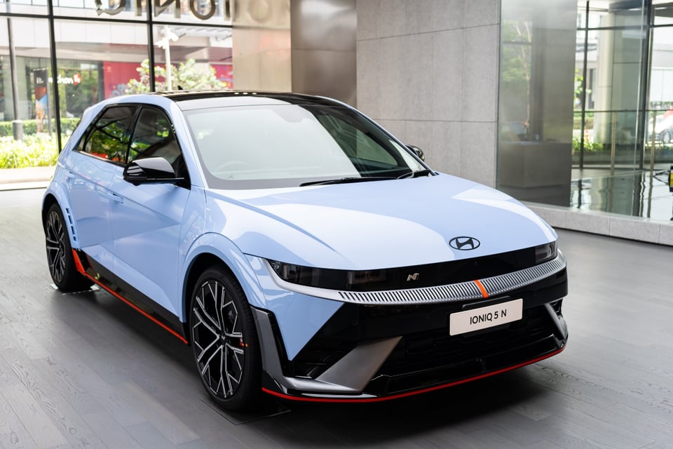 car of the year, awards, electric car, led headlights, MundoNOW