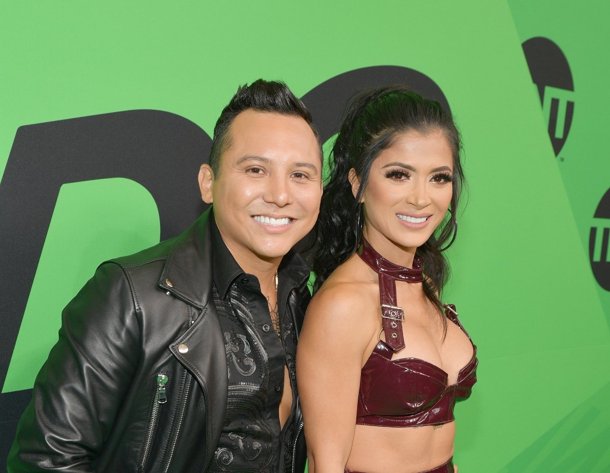 Kimberly Flores se sometió a cirugía en el ombligo, pero le sale mal