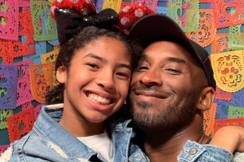 controversial photo Kobe Bryant, Gigi Bryant, daughter, sculpture, MundoNOW