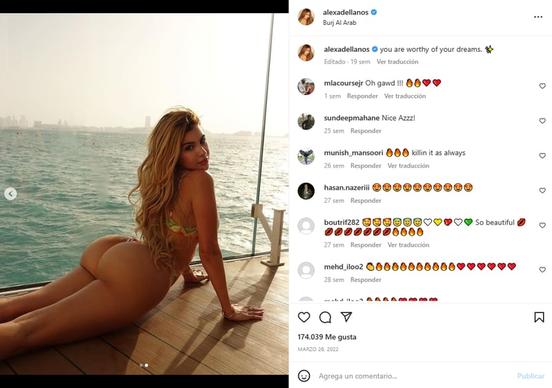 Alexa Dellanos biknis