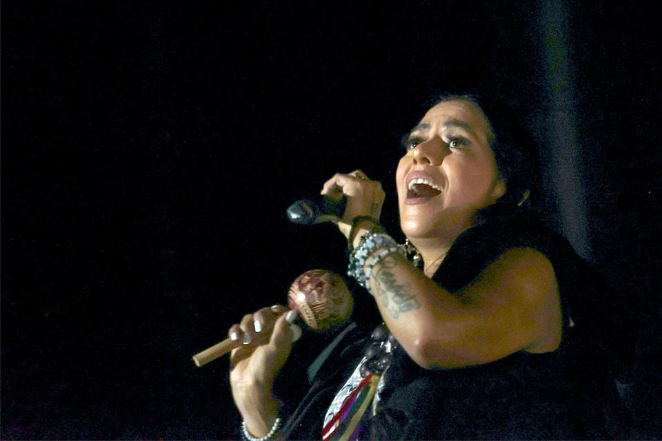 Lila Downs, Mexican-American, singer, artist, Vive Latino Zaragoza