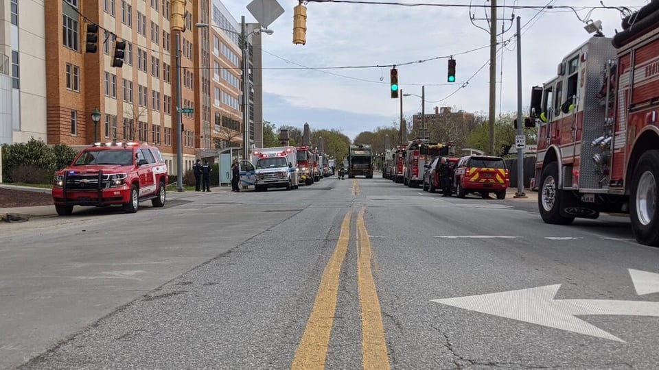 firefighters, paramedics, Wilmington street, Police, MundoNOW