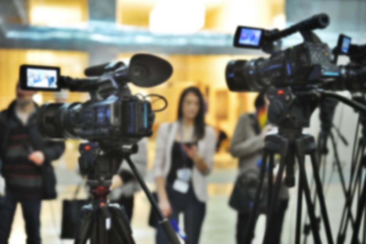 Karla Amezola, reportera, Telemundo, Estrella TV, MundoNow