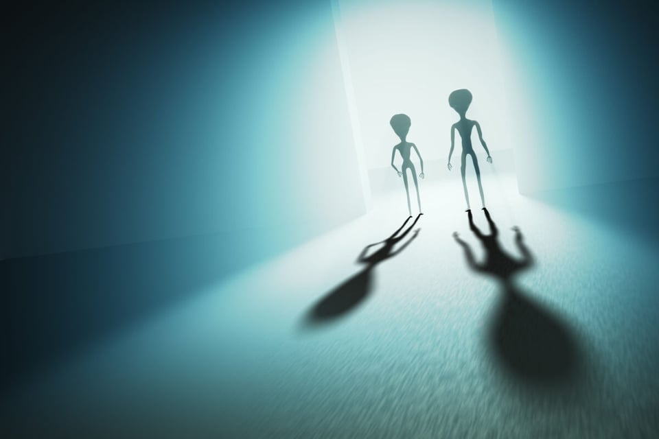 Aliens, Door, MundoNow, Huella OVNI, Podcast