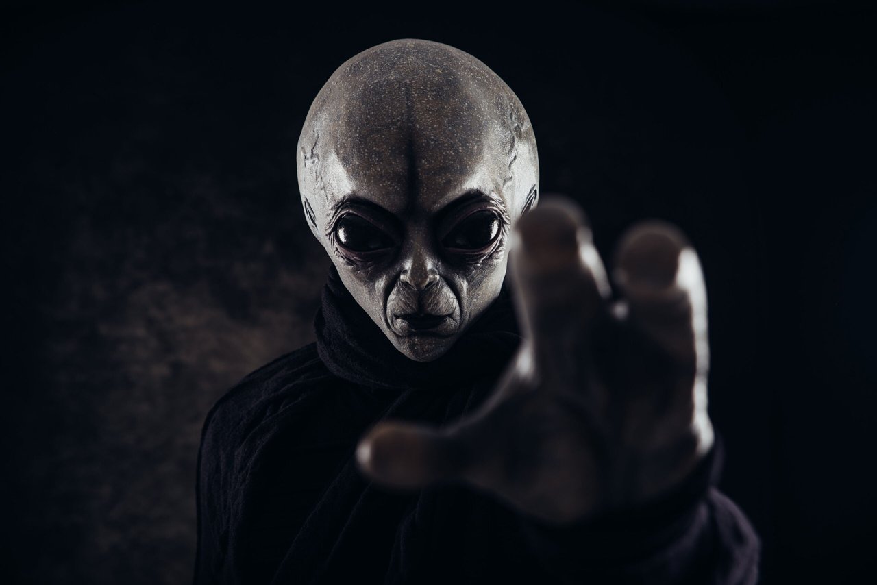 La Huella OVNI 5: Project Blue Book, Area 51 y aztecas y OVNIS