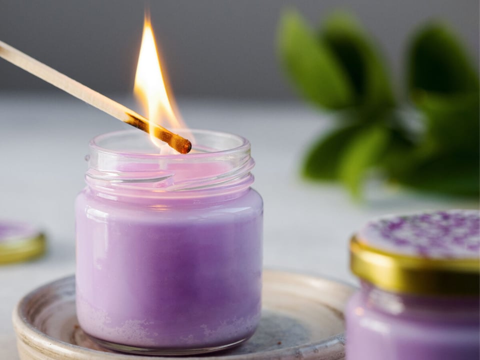 Light, Purple candle, MundoNow, Podcast, Ritual