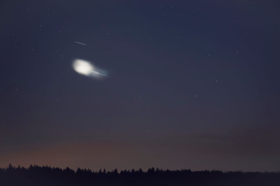 UFO light in the sky