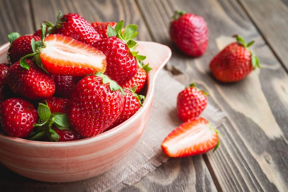 Strawberries, Harvest, Plato, MundoNow, Algonquian
