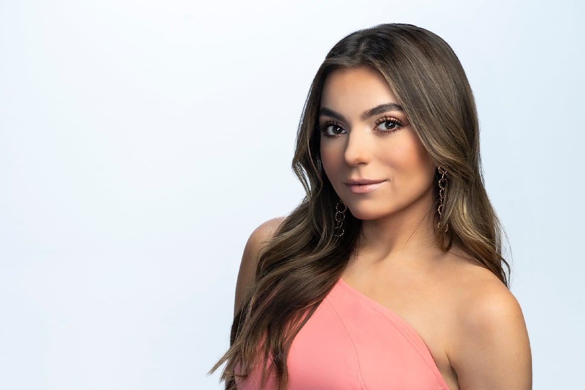 Exclusive! Sofía Castro talks to MundoNOW about ‘El Maleficio’