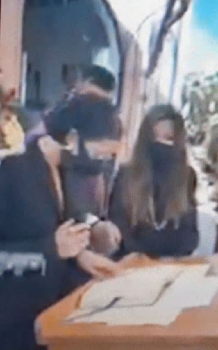 Ángela Aguilar and Pepe Aguilar say goodbye to Flor Silvestre in an emotional ceremony