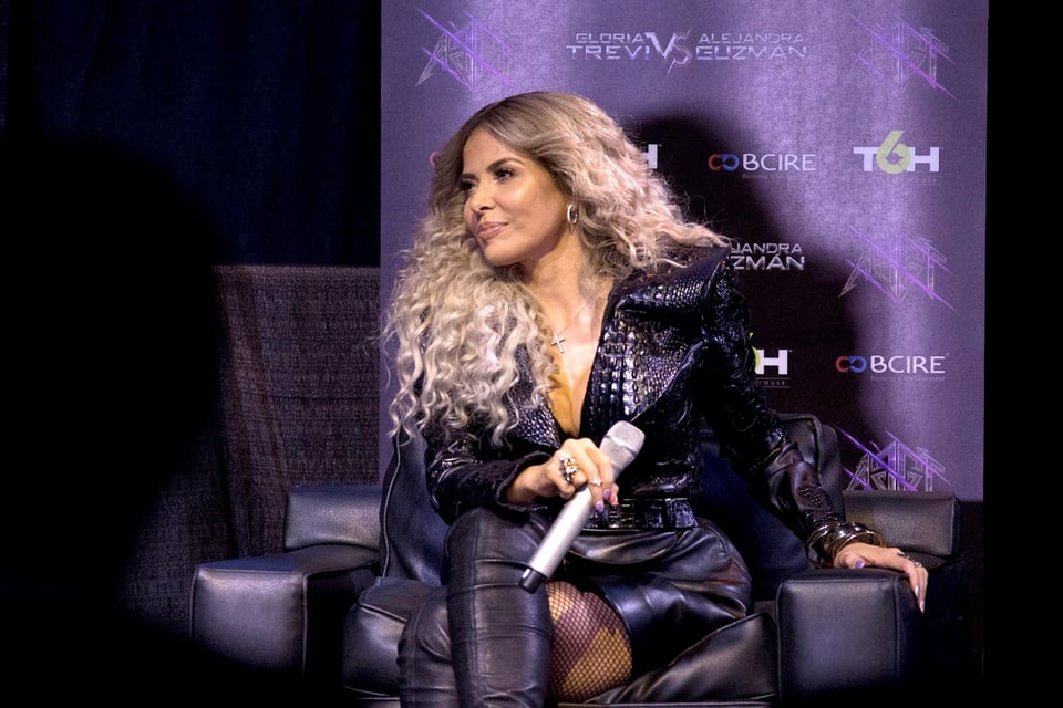 Gloria Trevi, comeback, singer, star, MundoNOW