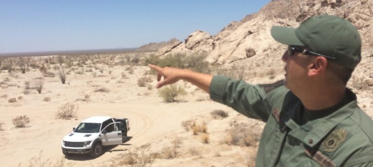 Denuncian deportaciones exprés en frontera con México