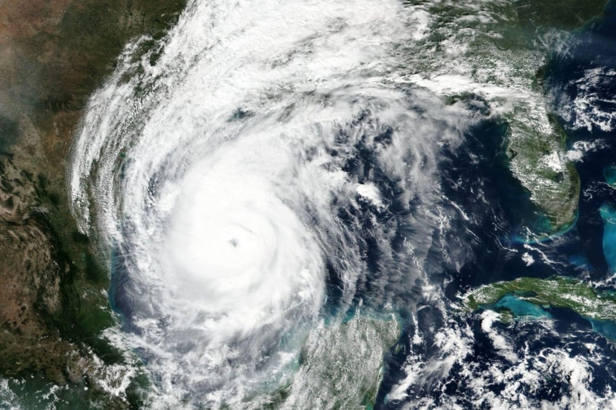 La tormenta tropical Alex se fortalece y va rumbo a Bermudas