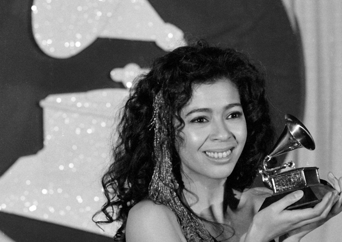 Revelan la causa de muerte de la cantante Irene Cara