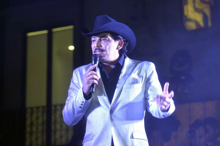 José Manuel recuerda a su padre horas antes de la muerte de Julián Figueroa y le ‘tunden’