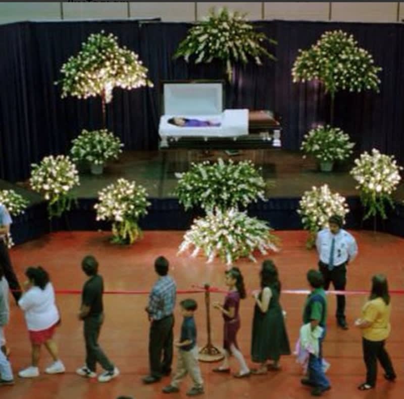 Selena's father is sorry for opening the coffin where the body was