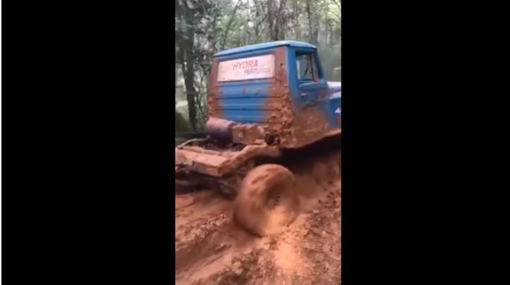 Why you should never chain-tow a car in mud