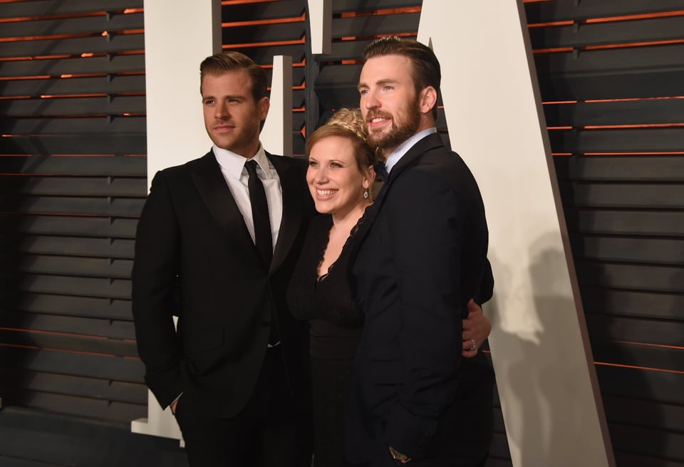 Brothers, Sister, Vanity Fair Event, Photographers, Elegant Dresses, actor