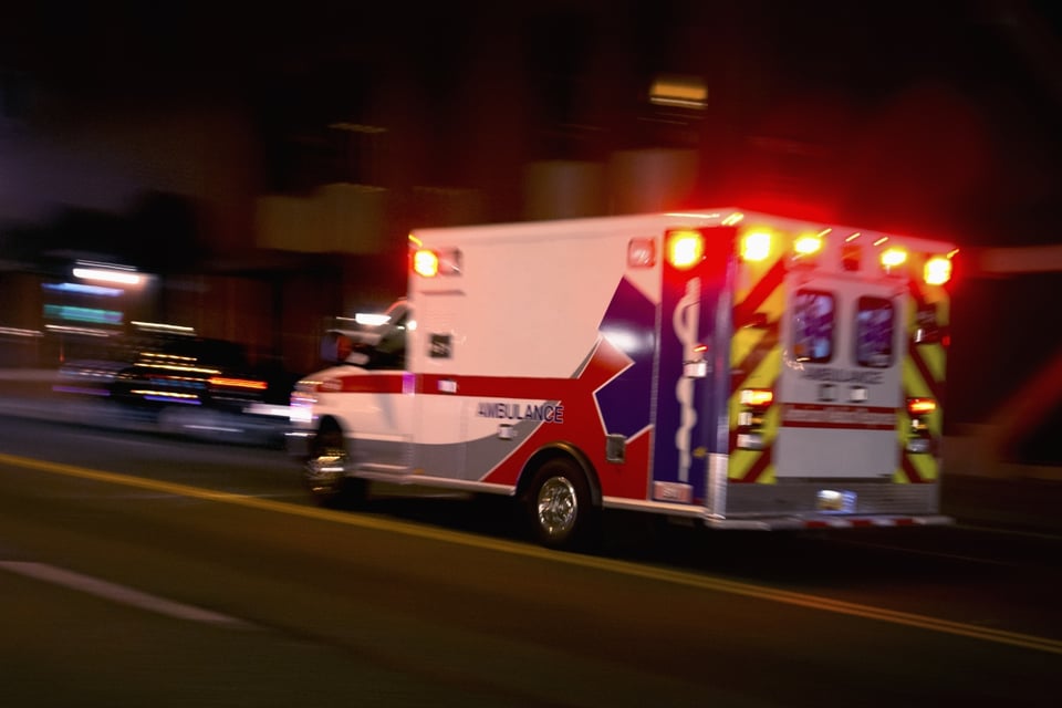 Ambulance, choque, funeral, fútbol, MundoNOW