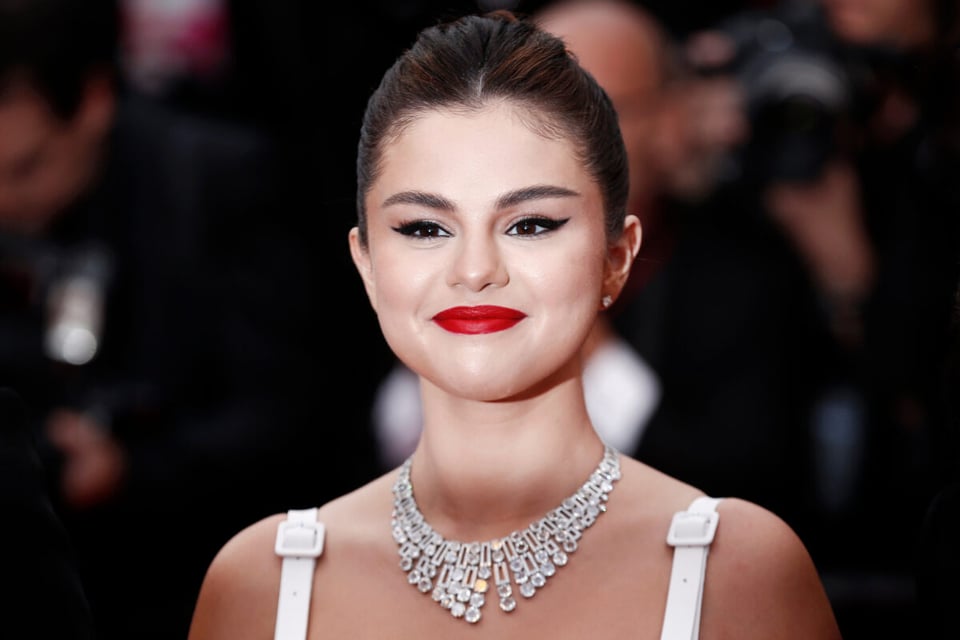 Selena Gomez embarazada, Benny Blanco compromiso, Mhoni Vidente predicción, futuro bebé de Selena, artista mexicana, tarotista cubana, MundoNOW