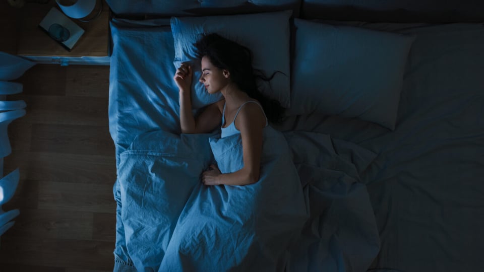 mujer, durmiendo, relajación, noche, cama