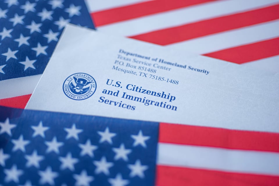 How to check my immigration status with USCIS?
