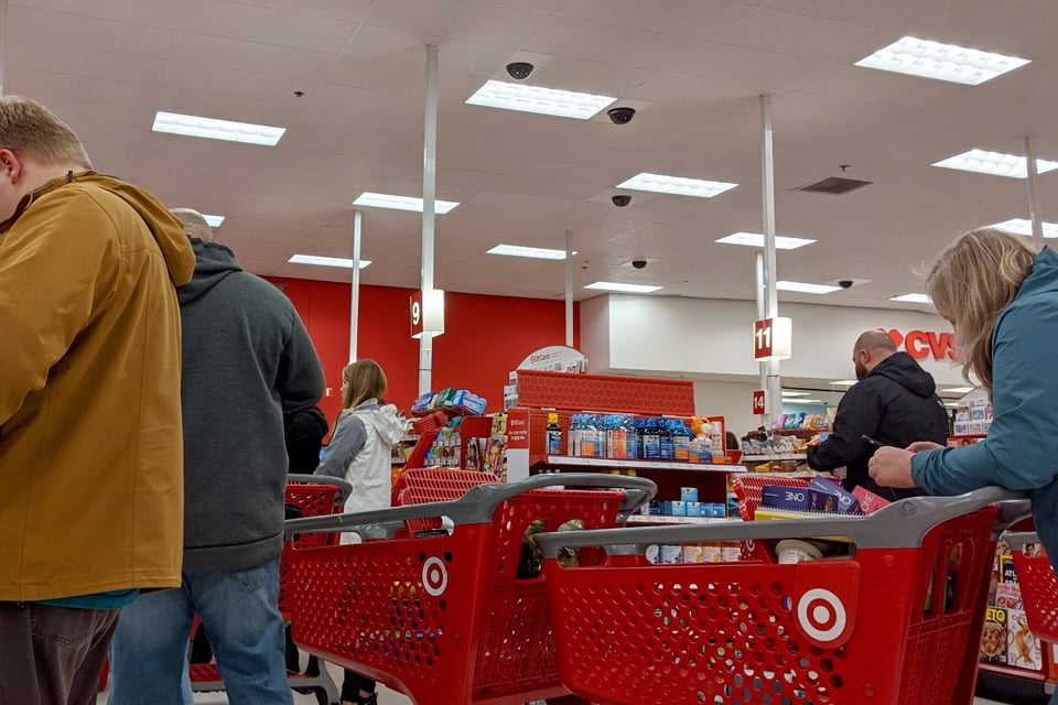 Traget, customers, retailer, benefits, MundoNOW
