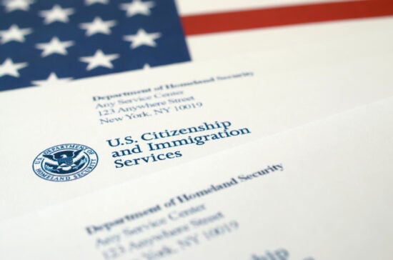 Estados Unidos, Inmigración, Beneficios, Servicio