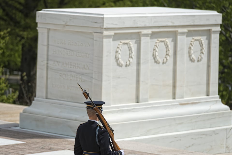 tomb of the unknown soldier tomb of the unknown soldier