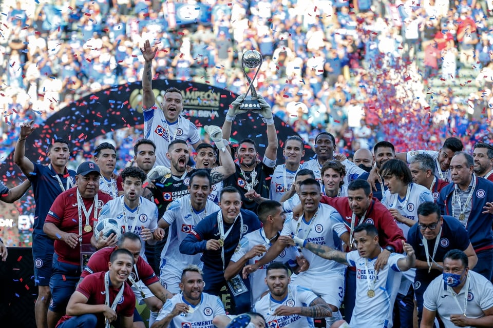Mhoni Viodente, predicción, Liga Mx, Cruz Azul, MundoNOW