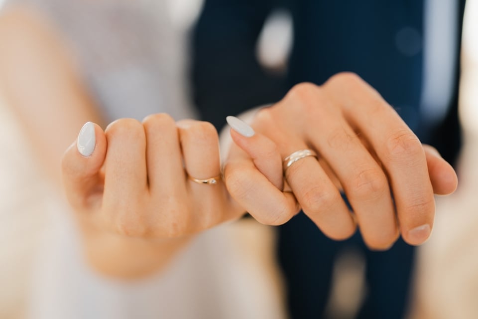 Bride, wedding, marriage, husband, viral