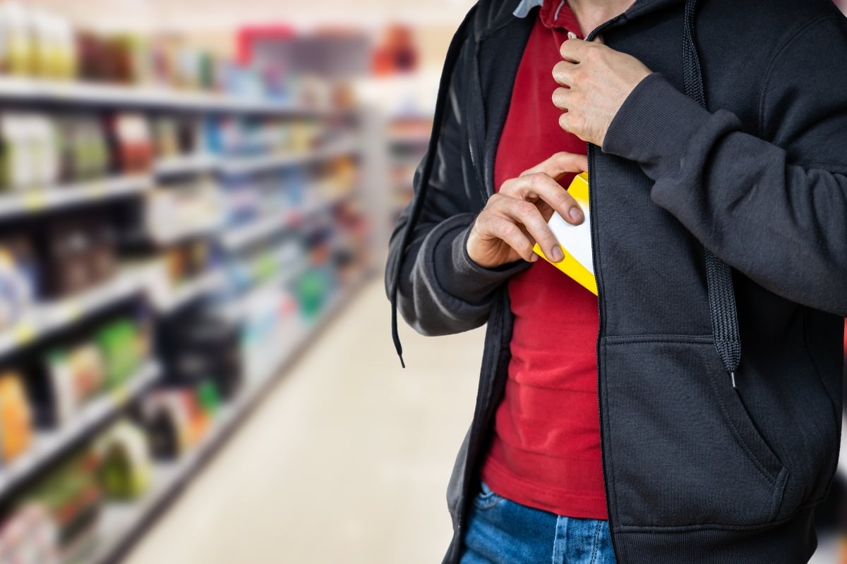 Shoplifting ¿sabes qué es? Conoce todo sobre este delito y las consecuencias que podría ocasionarte dentro de los EEUU.