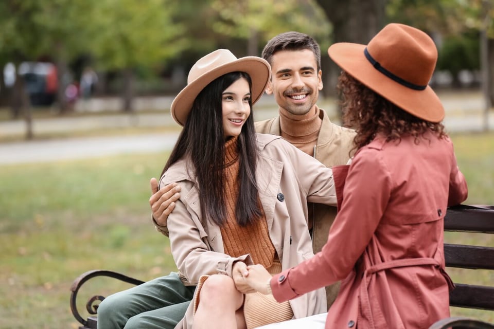 man, women, relationships, polyamorous, MundoNOW