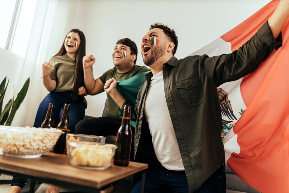 do mexicans smell, body odor, travel, stereotypes, mundonow