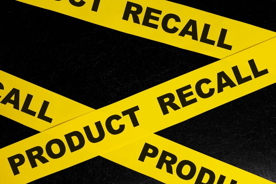 Clothing, alert, minors, USA, MundoNOW