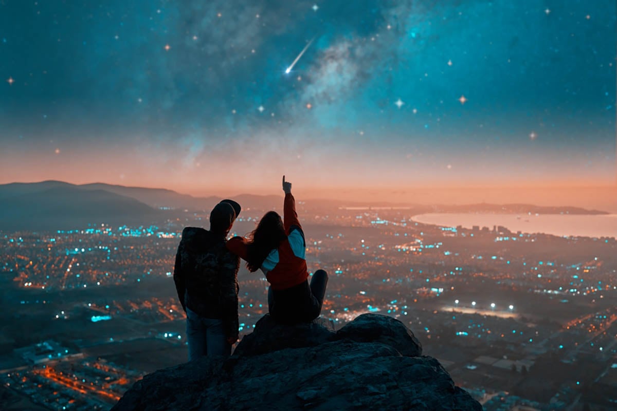 pareja, montaña, estrella fugaz, vía láctea, eventos astronómicos de primavera- couple, mountain, shooting star, milky way, spring astronomy events