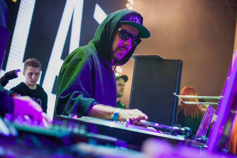 Tropkillaz, trap, bass, music, dj Zegon