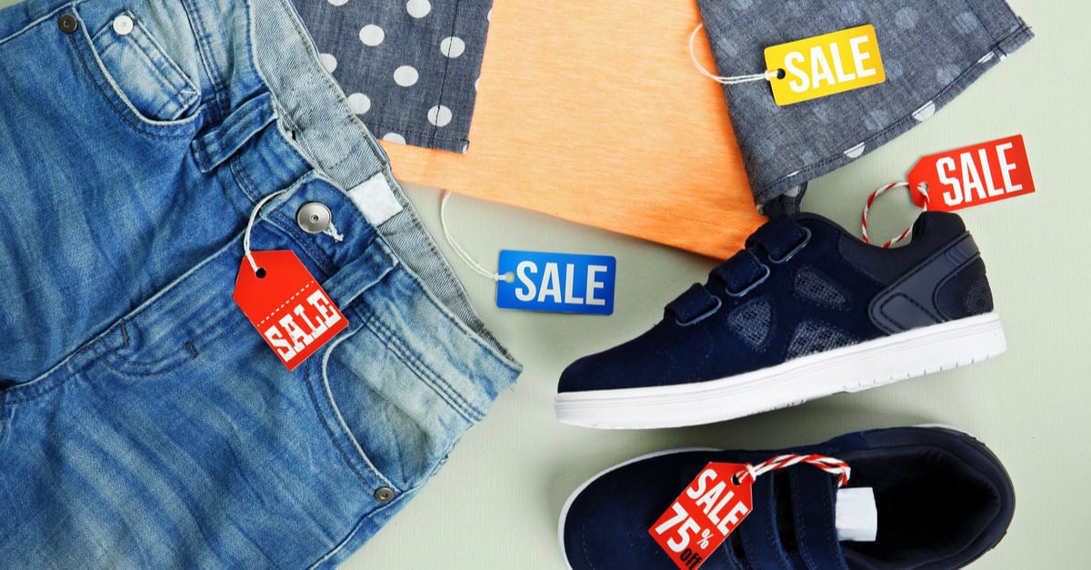 How can I get money for old clothes? The best places to sell clothes for cash