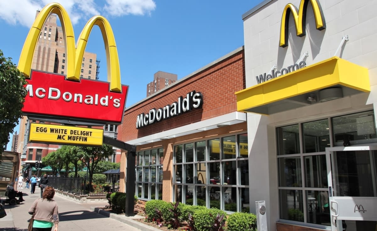 McDonald’s cuts its restaurant hours in the U.S.