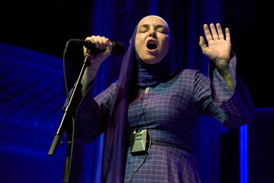 Performer, Music, Celebrities, Death, Shock