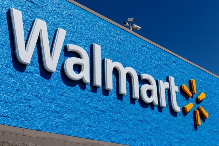 Walmart hace inesperado anuncio para sus millones de clientes