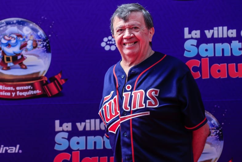 Actress who worked with Chabelo says he said goodbye to her before he died