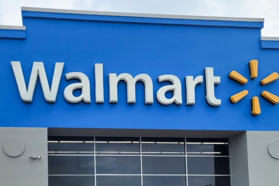 Walmart implementa nueva medida de seguridad en Illinois, Walmart Implements New Security Measure in Illinois