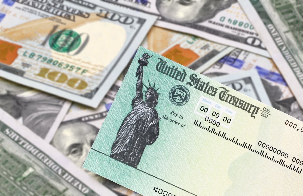 Anuncian pagos directos para estadounidenses